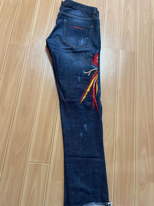 Мъжки дънки с бродерия