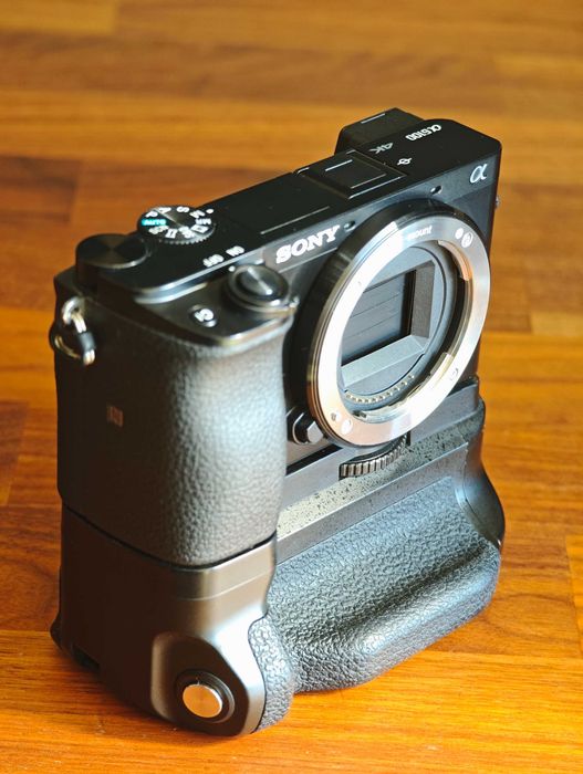 Фотоапарат Sony a6100 + кит обектив