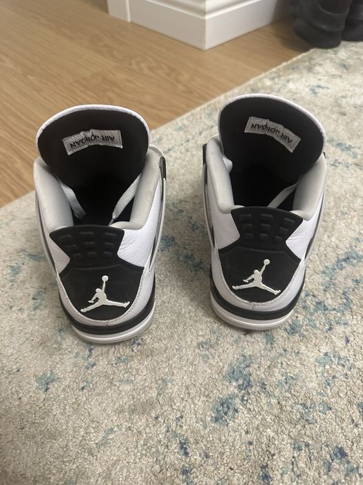 Jordan 4 Military Black