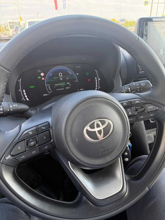 toyota yaris cross 10ani garantie
