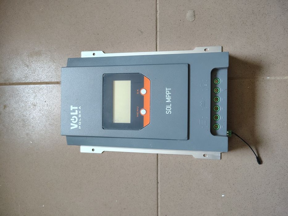 Controler încărcare solar