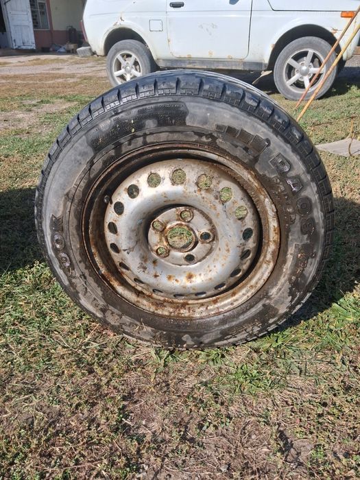 Резина сатам всесезонка  Б/У