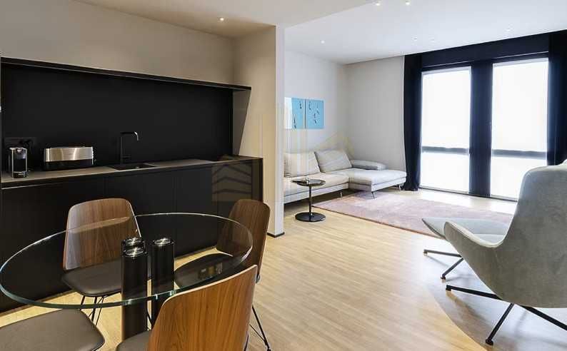 Дава се под наем Двустаен апартамент в Пловдив, Център - 48 кв.м за 173.4 € - Снимка #1