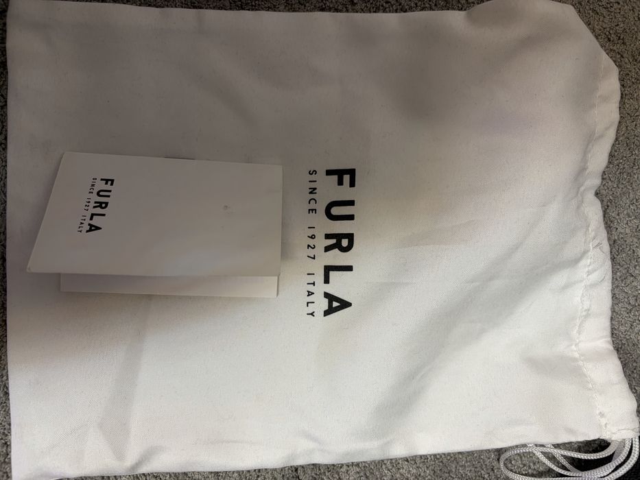 Furla клъч/чанта с презрамка
