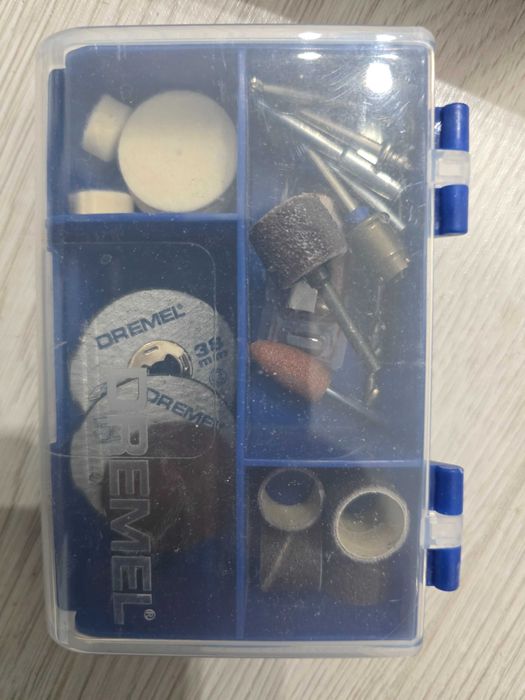 DREMEL 3000-1/25 Rotary Multi Tool Kit, Variable Speed, 130 W