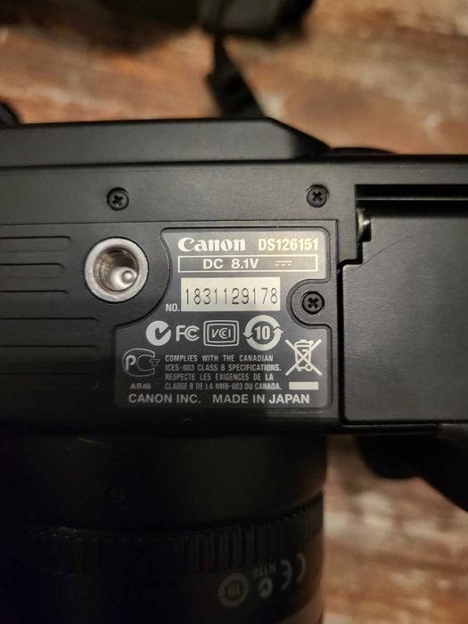 Фотоапарат Canon