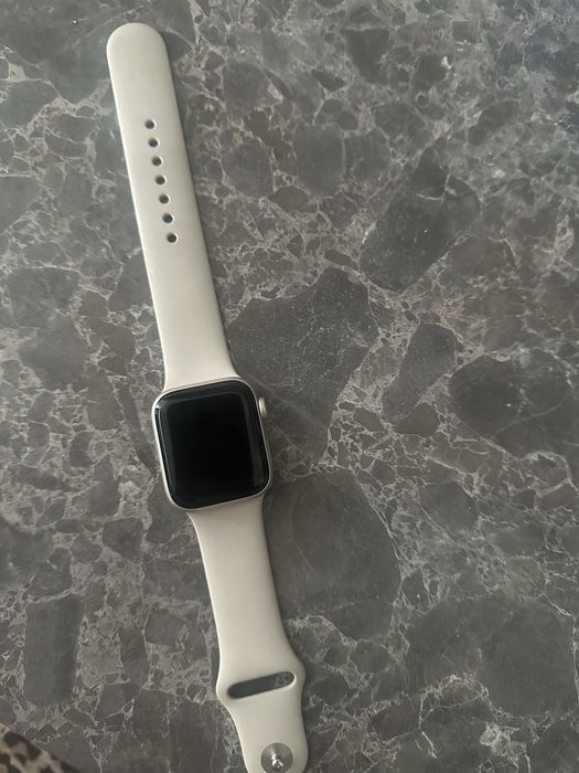 Ceas Apple Watch SE (generatia a 2-a)