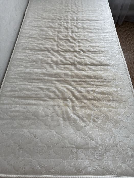 Продам матрац . В хорошем состоянии