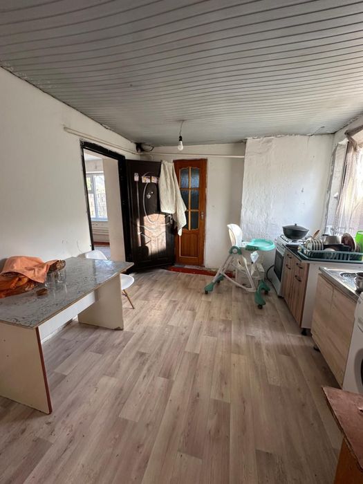 ПРОДАЕТСЯ участок с времянкой