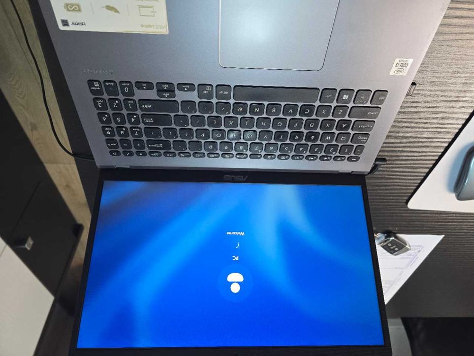 Laptop ASUS VivoBook 15 | Intel i3 Gen 10 | Ultra-Portabil | Design Elegant | SSD 256 Gb