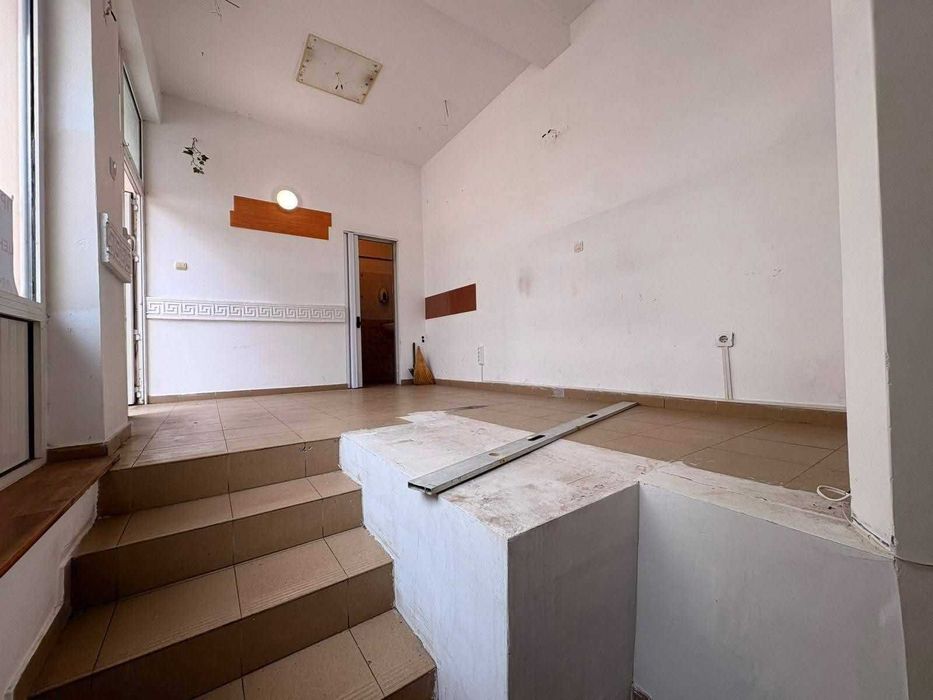 Дава се под наем Заведение в Стара Загора, Център - 114 кв.м за 600 € - Снимка #2