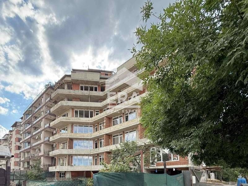 Продава се Четиристаен апартамент в София, Лагера - 131 кв.м за 941 €/кв.м - Снимка #1