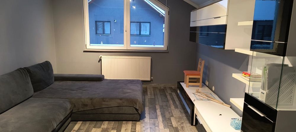 Apartament cu 3 camere in zona rezidentiala.