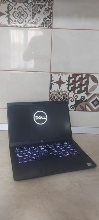Dell latitude 5300 i5 gen8,8gb rami