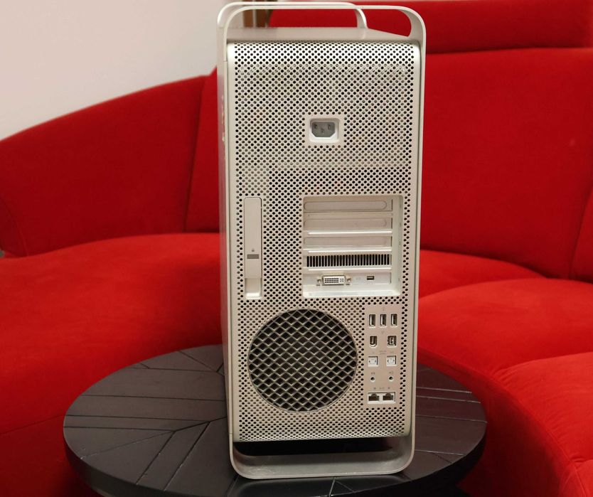 Mac Pro Apple A1186 (2006) – 9GB RAM / 1.5TB HDD – carcasă aluminiu