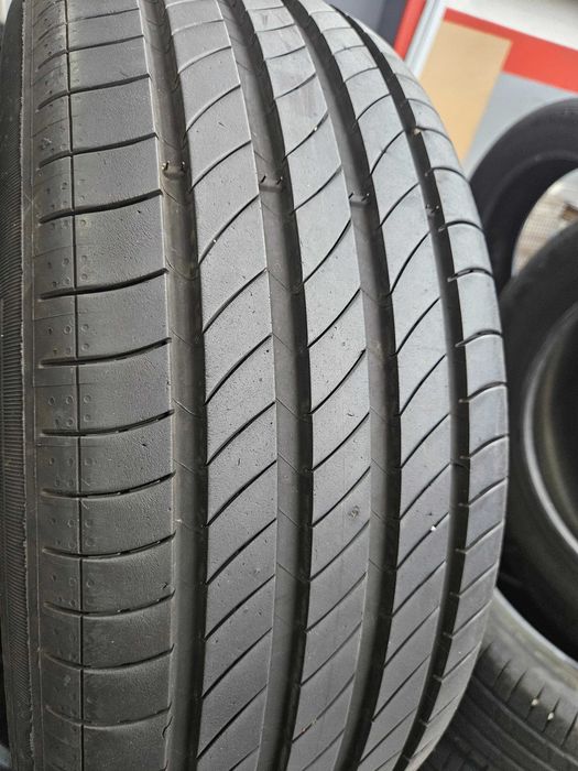 4бр 205/55/16 MICHELIN 6,8мм грайфер дот:23г безплатен монтаж