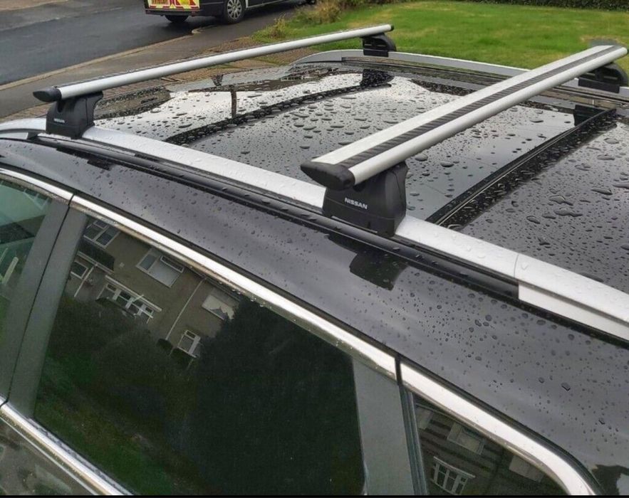 Nissan Qashqai 2014- напречни греди, багажник, Thule