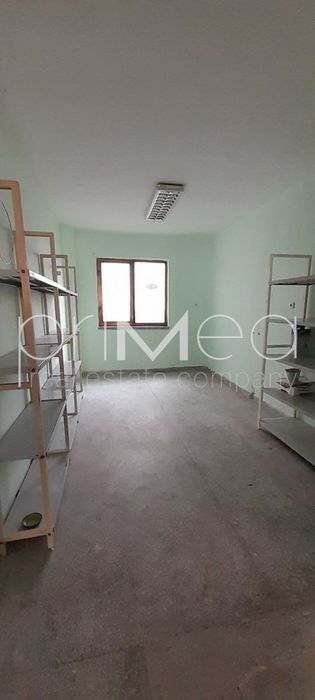 Магазин в Бургас-Възраждане площ 78