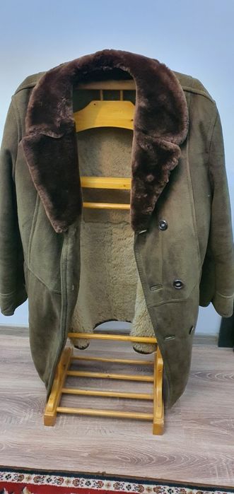 Vând cojoc barbatesc măsura 50