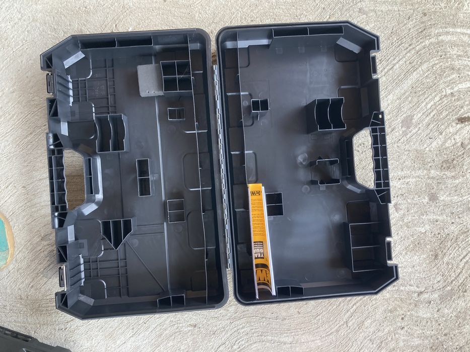 Cutie Rotopercutor Dewalt DCH 263P 18v