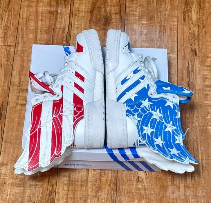 Jeremy Scott wings 2.0 USA Flag