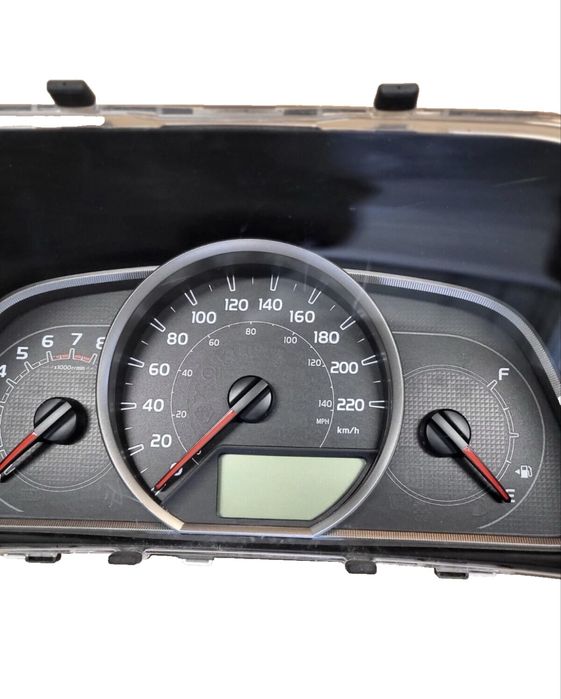 Щиток панель приборов км европеец на toyota Rav4