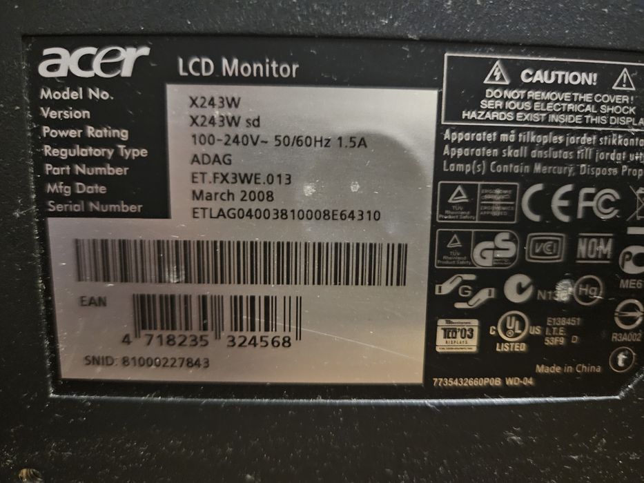 Монитор PC 2 броя Acer и HP