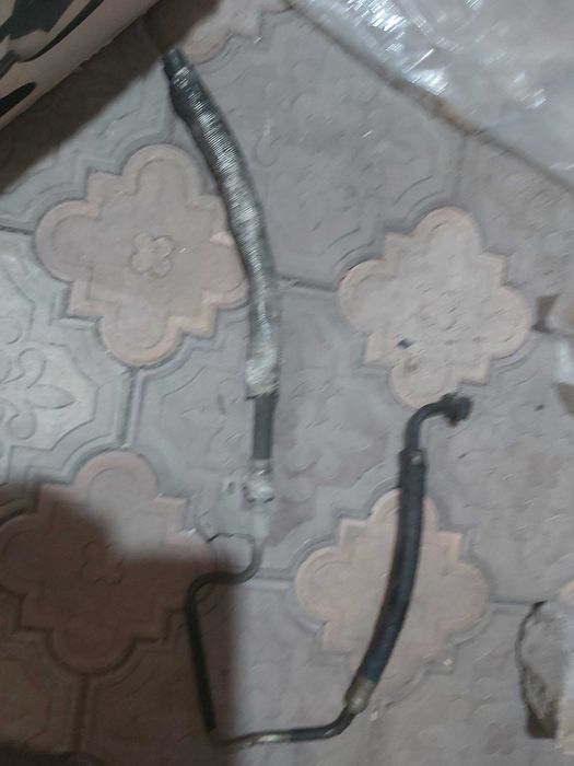 Продам шланг ГУРа Тойота