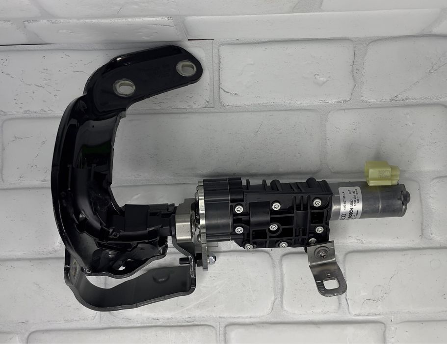 Комплект Моторчета Автоматичен Багажник AUDI Q7 4M 4M0827852A