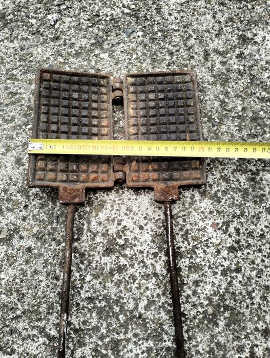 Стар гофретник за огнище