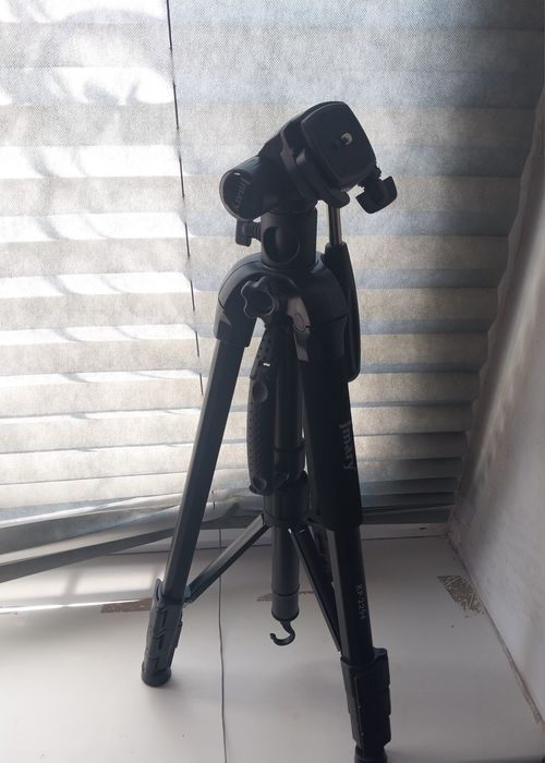 новый штатив продается