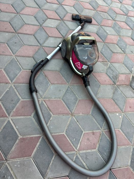 Пылесос  PHILIPS