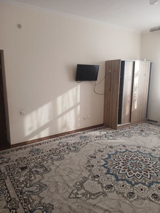 Kapalak domlardagi 3-qavatdagi 2 xonali uy ijaraga beriladi.