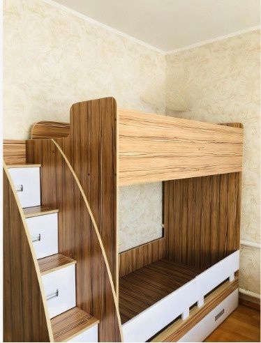 Двухъярусная кровать