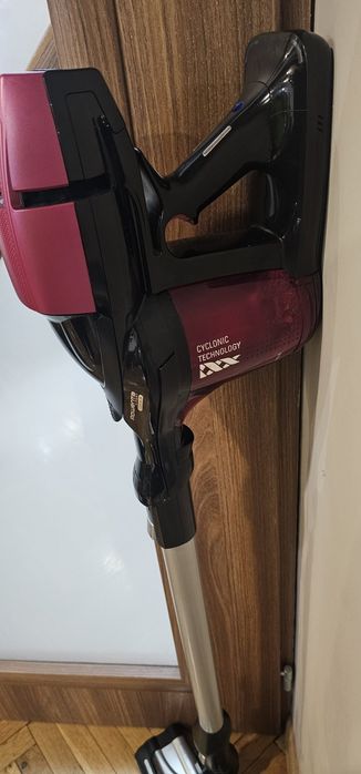 Вертикална прахосмукачка Rowenta