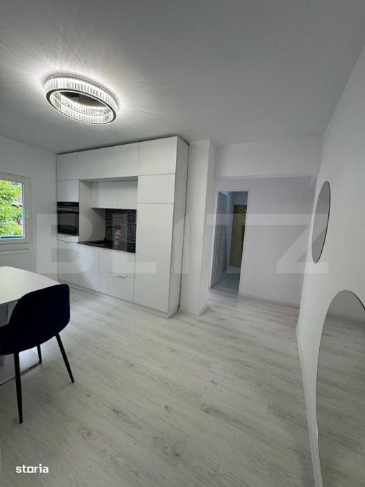 Apartament cu 2 camere, de inchiriat, decomandat, ultracentral, etajul