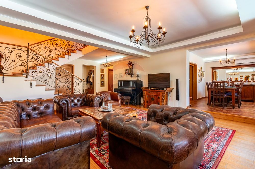 Casă / Vilă in Corbeanca, pe strada Laguna Albastra, langa lac