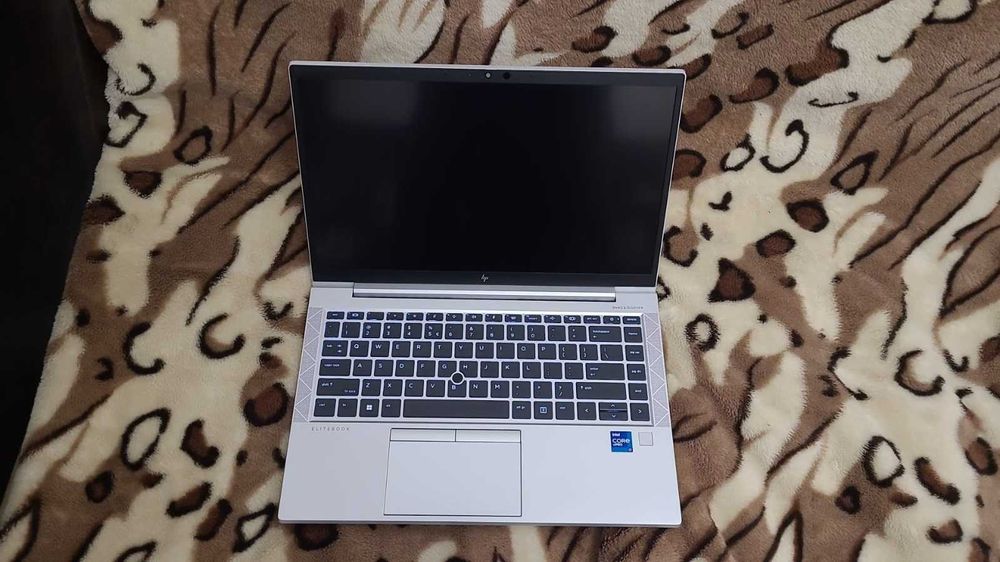 Laptop HP EliteBook 840 G8 ,  i7-1185G7 , 32 gb ram , tatch screen