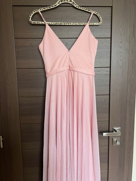 Бална рокля в розов цвят