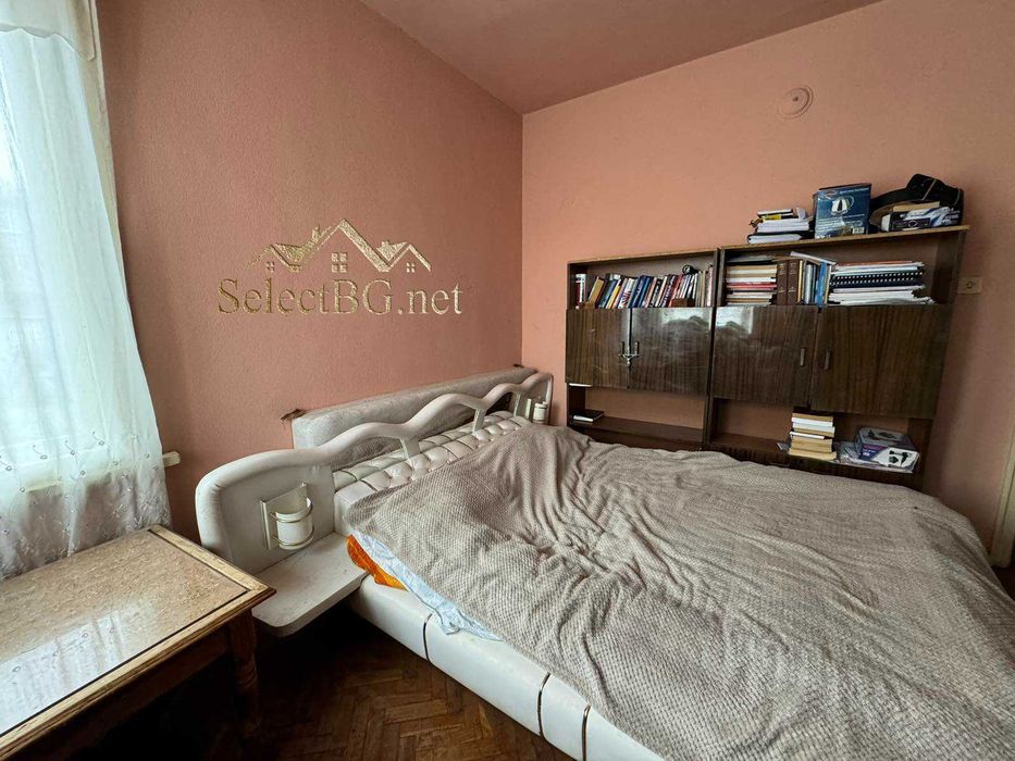 Продава се Етаж от къща в Велико Търново, Колю Фичето - 180 кв.м за 539 €/кв.м - Снимка #3