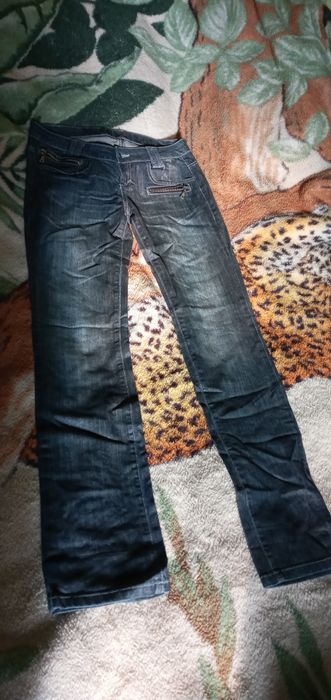 Продается два канбенезона женские и брюки б/у