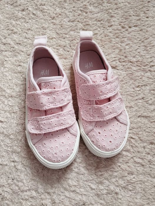 Обувки за момиче