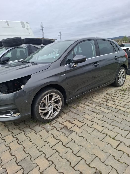 Ситроен С4 на части