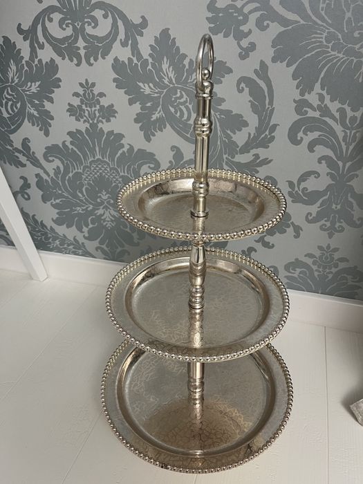 Продам этажерку