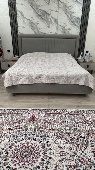 Продам спальный гарнитур