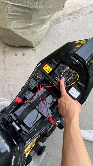 Детский мотоцикл 24V KP-1099 до 100кг 2x2 Bluetooth EVA колеса