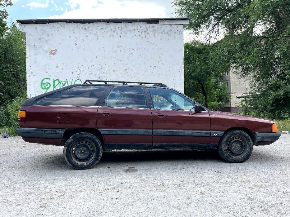 Машина, Ауди 100 универсал сатылады