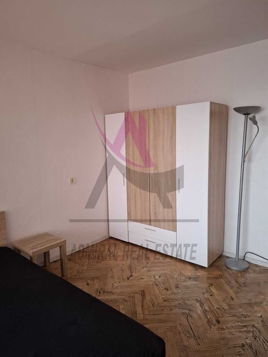 Атрактивна цена -три отделни стаи -Цветен квартал