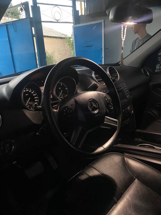 Mercedes-Benz › M › ML 350