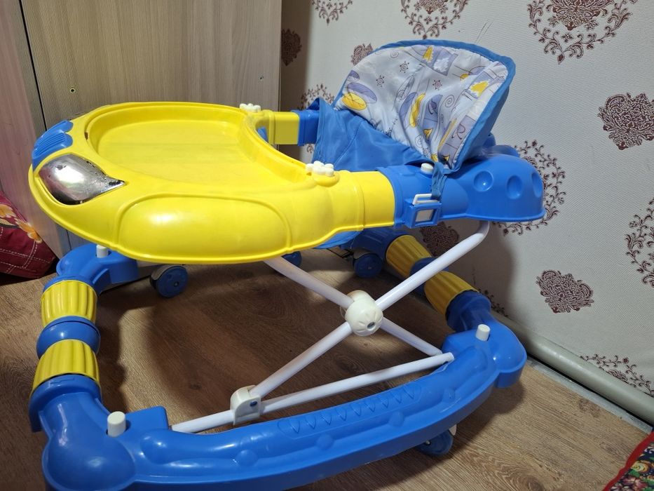 Ходунок детский мир